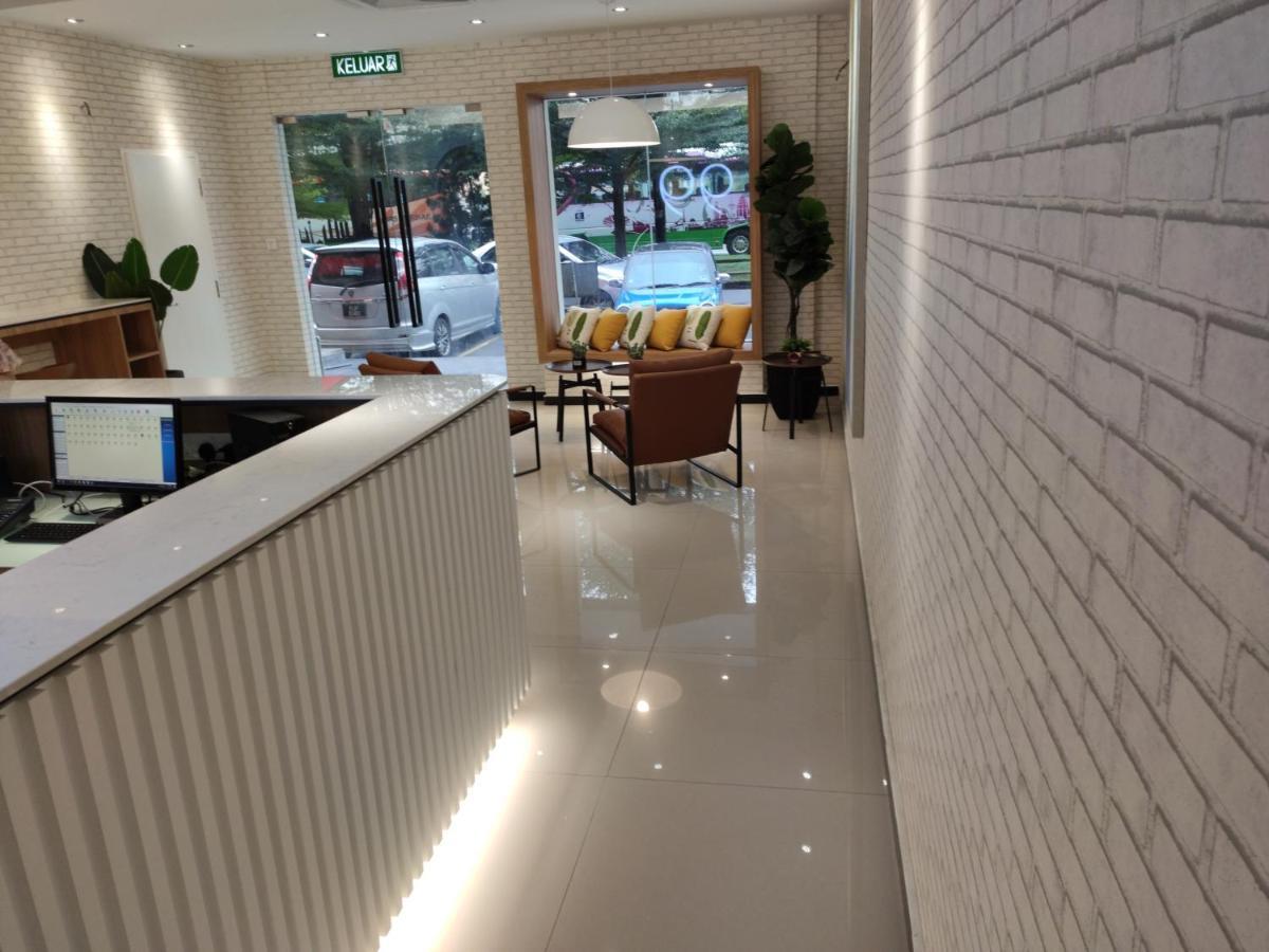 Hotel 99 Seri Kembangan Serdang Dış mekan fotoğraf